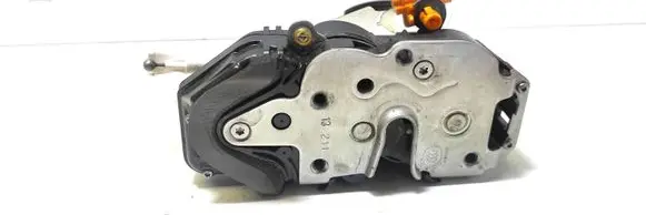 Opel Astra J Front door lock 