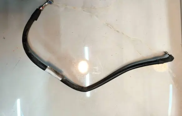 Mercedes-Benz E W212 Positive cable (battery) A2125400834 140711Q04