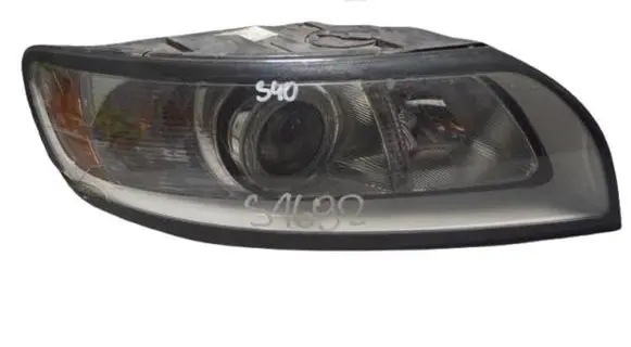 Volvo S40 Headlight/headlamp 31265701