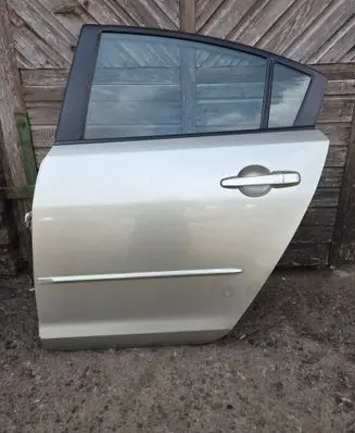 Mazda 3 I Rear door