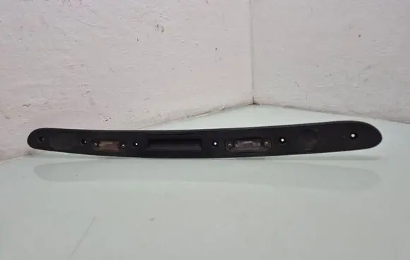 Volvo S60 Trunk door license plate light bar 31391197