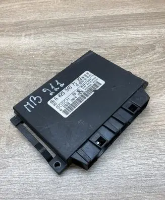 Mercedes-Benz E W211 Parking PDC control unit/module A0255457132 0263004025