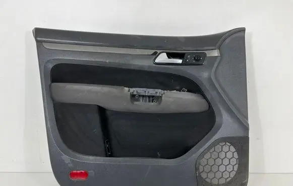 Volkswagen Touran I Front door card panel trim 1T1867011