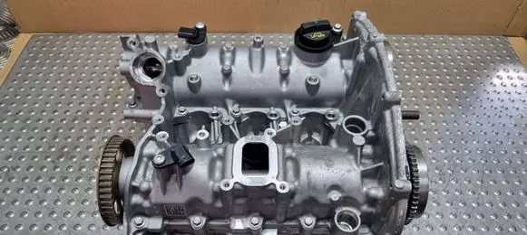 Ford Puma Engine head H6BG-6E262-CB RFH6BG-6090-AC