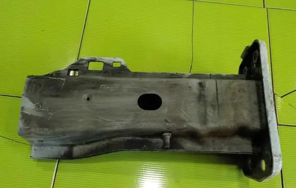 Alfa Romeo Giulietta Front bumper shock/impact absorber PRZOD 11AB40 8E05AEA076A04D5684