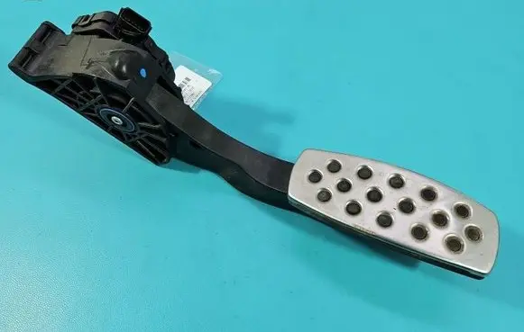 Opel Insignia B Accelerator throttle pedal 84344894 IMPRK1559778