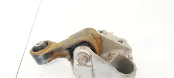 Peugeot 508 Engine mount bracket 9647646380