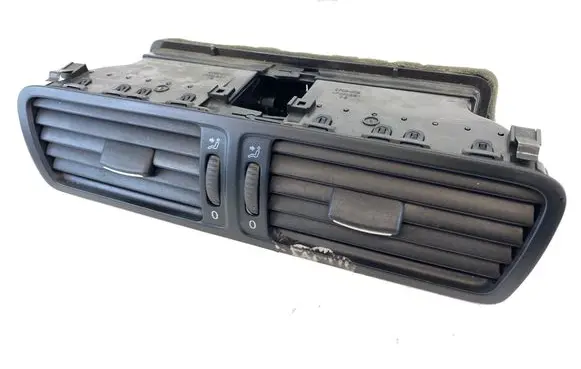 Volkswagen PASSAT B6 Dash center air vent grill 3C1819728E 3C2819728D