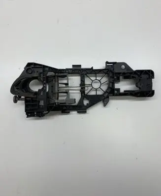 Rear door exterior handle/bracket