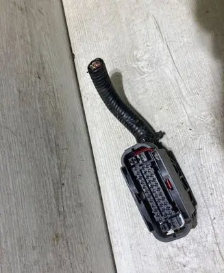 Hyundai Kona I ABS module connector plug 
