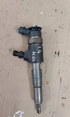 Peugeot 207 Fuel injector 0445110252