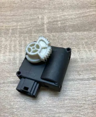 Audi A6 S6 C6 4F Air flap motor/actuator 4F0820511B 0132801369