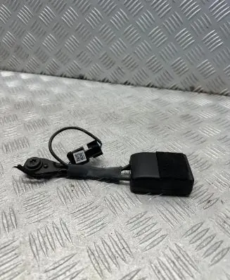 Opel Insignia A Front seatbelt buckle 13327468 546482002