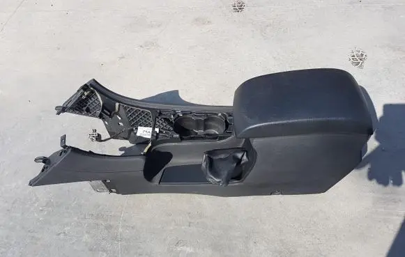 Ford Mondeo MK IV Center console 
