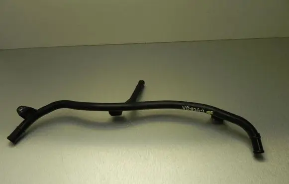 Volkswagen Golf VII Engine coolant pipe/hose 04E121070L VD9342