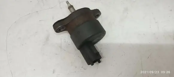 Renault Mascott Fuel pressure regulator 0281002500