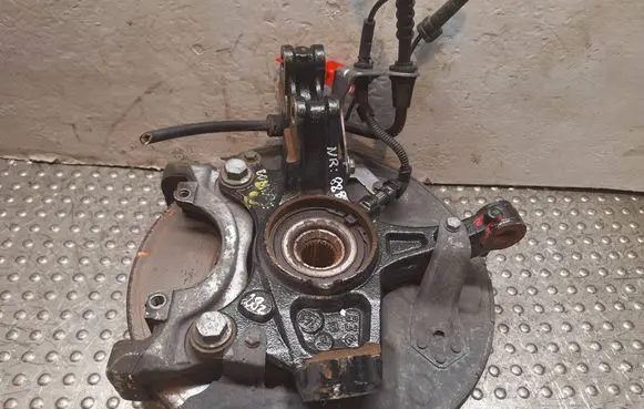 Citroen C4 II Picasso Front wheel hub spindle knuckle S14765888 1647857080
