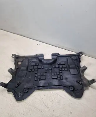 Mercedes-Benz C W204 Engine splash shield/under tray A2045203223