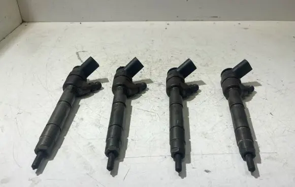 Mercedes-Benz B W245 Fuel injectors set A6400700787