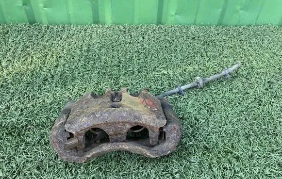 Iveco Daily 4th gen Front brake caliper 504139834