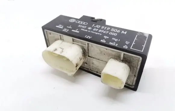 Skoda Fabia Mk2 (5J) Coolant fan relay 898967000 1J0919506M