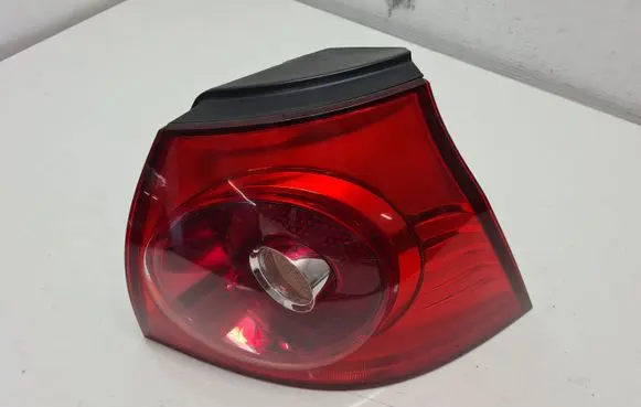 Volkswagen Golf V Rear/tail lights 1K6945112C