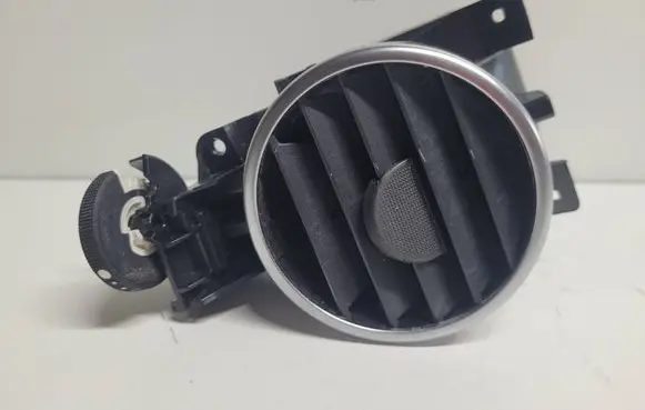 Land Rover Discovery 4 - LR4 Dash center air vent grill AH2201454B 07577005 1020115