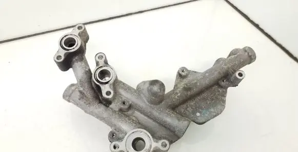 Toyota Avensis T250 Other engine bay part
