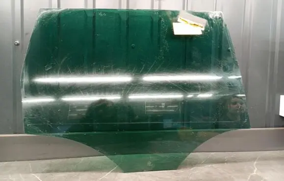 Volkswagen PASSAT B6 Rear side window