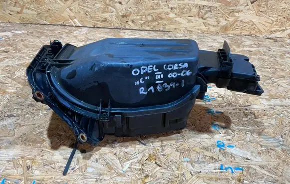Opel Corsa C Relay mounting block R1834-I