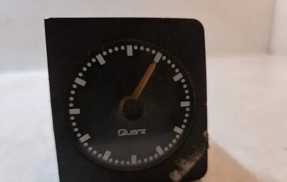 Opel Ascona C Clock 370218631 90034462