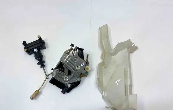 Mercedes-Benz SL R129 Front door lock A1297230608 1298212651