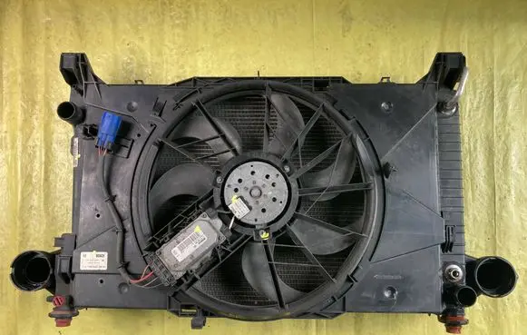 Mercedes-Benz B W245 Fan set A1695050255 A1695000754 A1695000000
