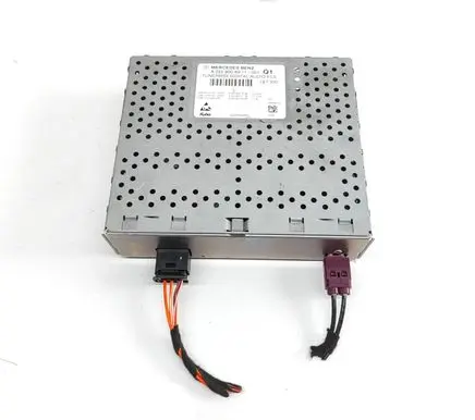 Mercedes-Benz C W205 HiFi Audio sound control unit A2229008911 A2229027009
