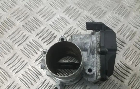 Audi A4 S4 B8 8K Throttle valve 03L128063E V100 A2C53338105