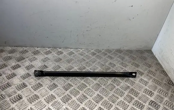 Radiator support slam panel bracket