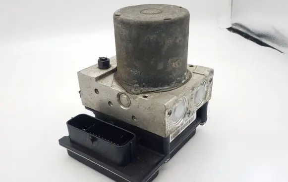 Audi A4 S4 B8 8K ABS Pump 8K0907379BJ 1118P0140