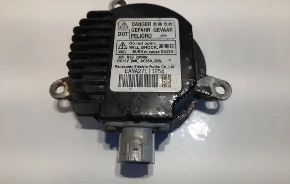 Infiniti FX Xenon control unit/module 