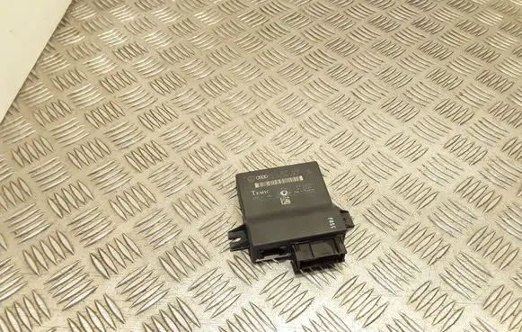 Audi A6 S6 C6 4F Gateway control module 4F0907468 4F0910468