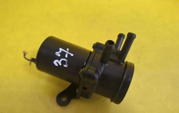 Mitsubishi Galant Coolant heater control valve X4T4037