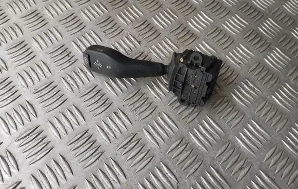 BMW 5 E39 Indicator stalk 8363668 01104010 8363668M