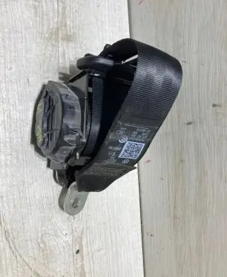 Volkswagen Beetle A5 Rear seatbelt 5C5857806E