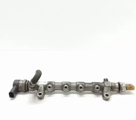 Audi A3 S3 8V Fuel main line pipe 057130764AB 0281006075 38454167