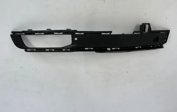 Volkswagen Transporter - Caravelle T6 Front fog light trim/grill 7E0807490D