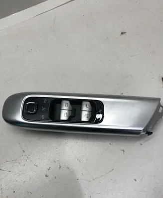 Mercedes-Benz C W206 Door control unit/module A2069005611 A2239028715 A2069016907