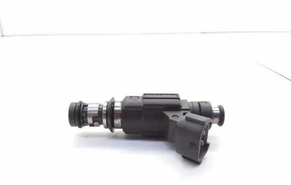 Subaru Legacy Fuel injector FBLC100 0000Z12