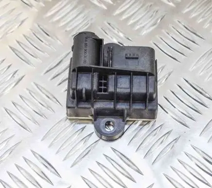 Mercedes-Benz C W205 Glow plug pre-heat relay