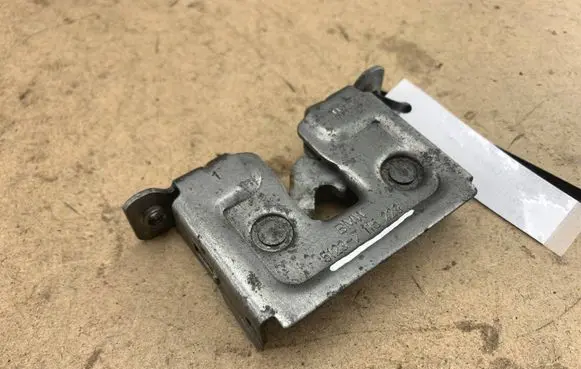 BMW 5 E60 E61 Engine bonnet/hood lock/catch 7115229 51237115229 51234356266