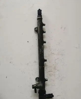 Mercedes-Benz Vito Viano W639 Fuel main line pipe A6110700395