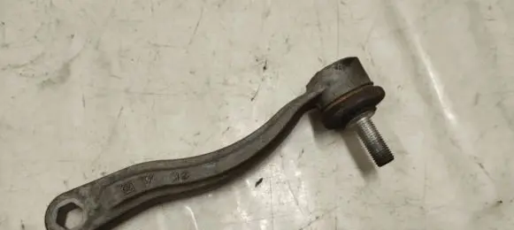 Front anti-roll bar/stabilizer link